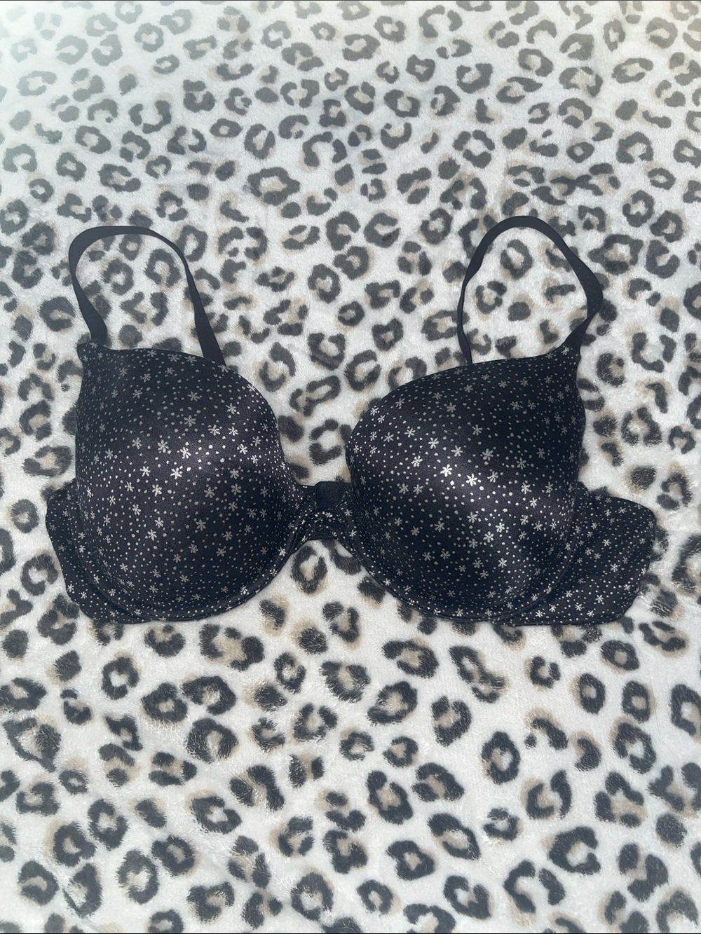 Maidenform Black Star-Print T-Shirt Bra